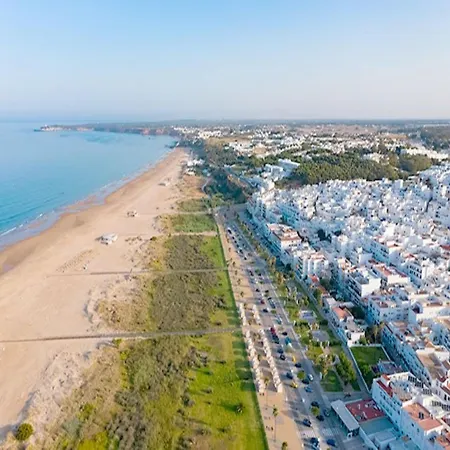 Piso Centrico En Conil Para Familias
