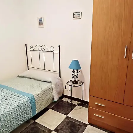 Apartment Piso Centrico En Conil Para Familias Conil De La Frontera